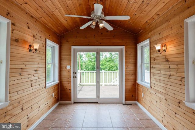 3 APACHE LN, Willow Street, PA 17584