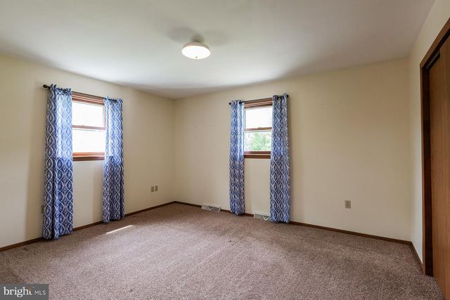 3 APACHE LN, Willow Street, PA 17584