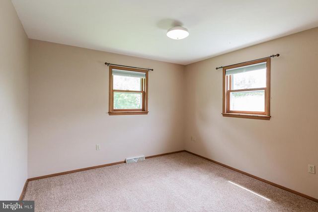 3 APACHE LN, Willow Street, PA 17584