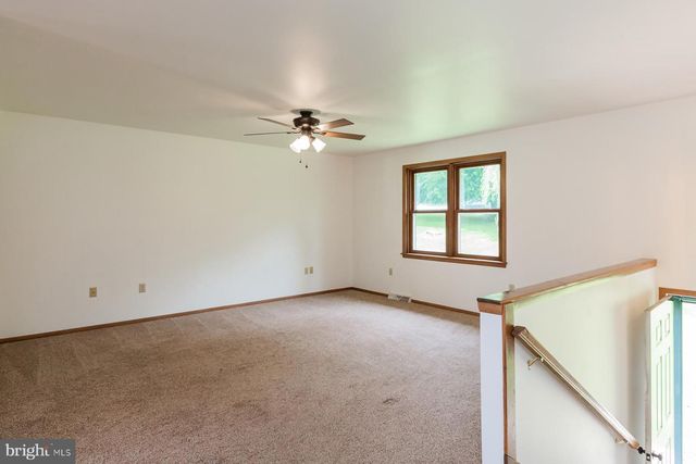 3 APACHE LN, Willow Street, PA 17584