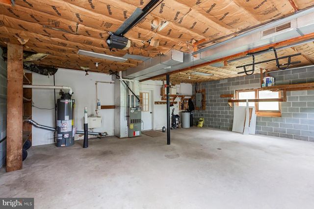 3 APACHE LN, Willow Street, PA 17584