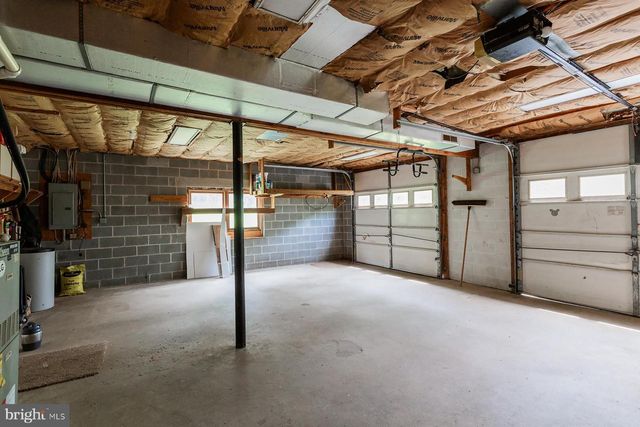 3 APACHE LN, Willow Street, PA 17584