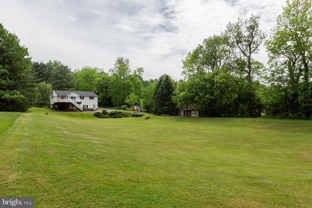 3 APACHE LN, Willow Street, PA 17584