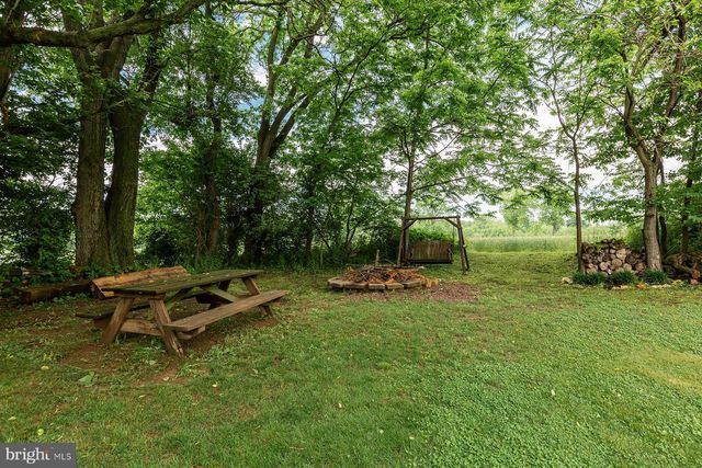 3 APACHE LN, Willow Street, PA 17584