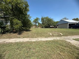 2006 Oneal Street, Greenville, TX 75401