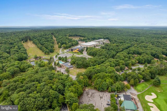 49 FOREST DR, Lake Harmony, PA 18624