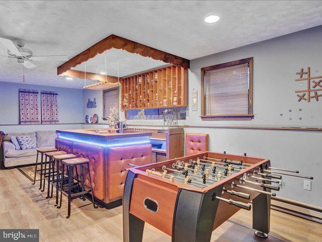 49 FOREST DR, Lake Harmony, PA 18624