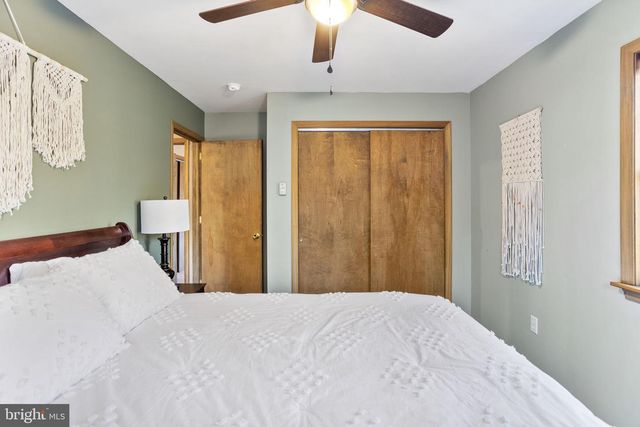 49 FOREST DR, Lake Harmony, PA 18624