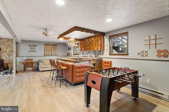 49 FOREST DR, Lake Harmony, PA 18624