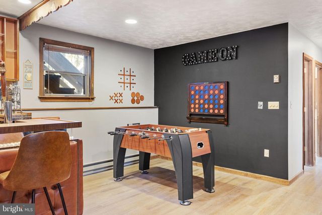 49 FOREST DR, Lake Harmony, PA 18624