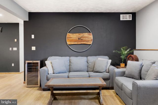 49 FOREST DR, Lake Harmony, PA 18624