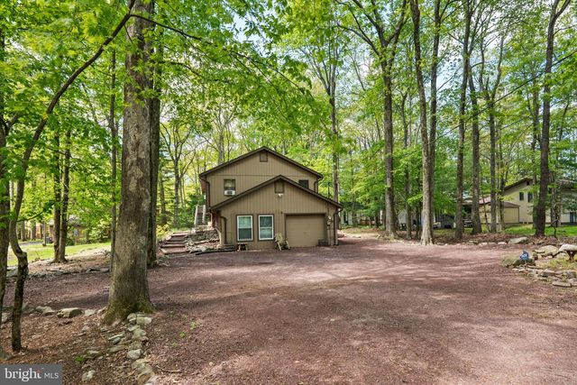 49 FOREST DR, Lake Harmony, PA 18624