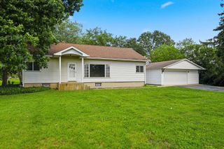 3S103 S Raddant Road, Batavia, IL 60510