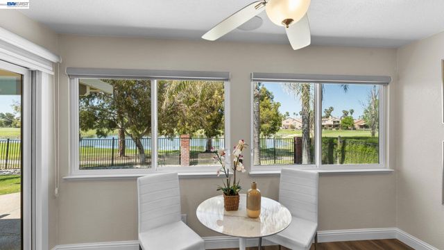 1090 Saint Andrews Dr, Discovery Bay, CA 94505