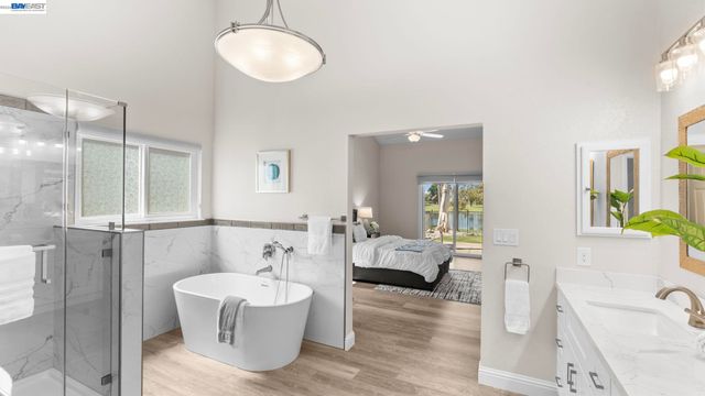 1090 Saint Andrews Dr, Discovery Bay, CA 94505