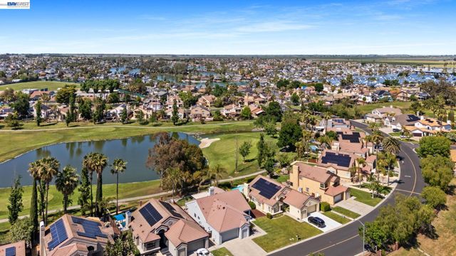 1090 Saint Andrews Dr, Discovery Bay, CA 94505