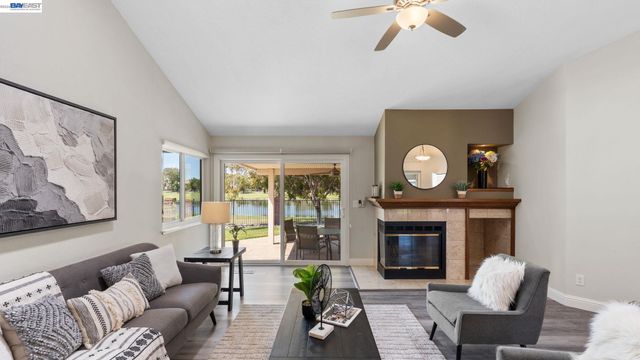 1090 Saint Andrews Dr, Discovery Bay, CA 94505