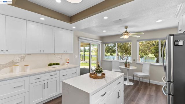 1090 Saint Andrews Dr, Discovery Bay, CA 94505