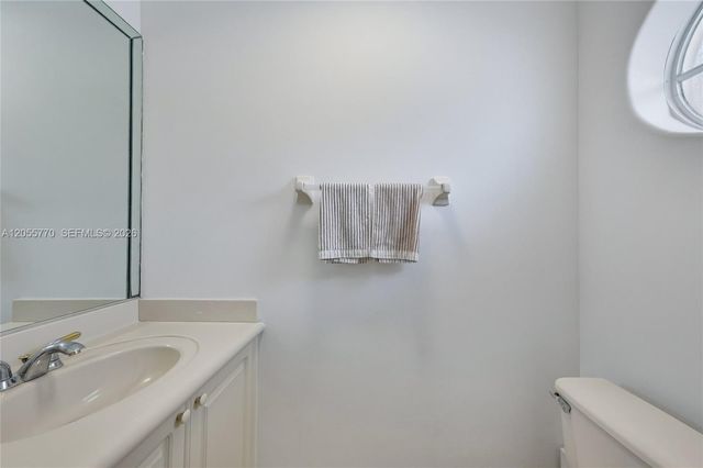 4850 NW 108th Pl, Doral, FL 33178