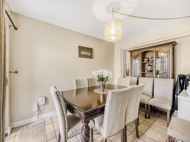 5671 W 71st Ave, Arvada, CO 80003
