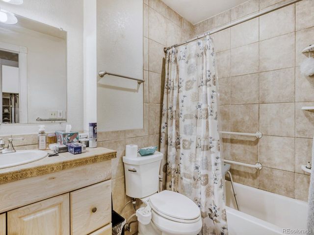 5671 W 71st Ave, Arvada, CO 80003