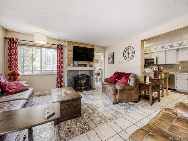 5671 W 71st Ave, Arvada, CO 80003