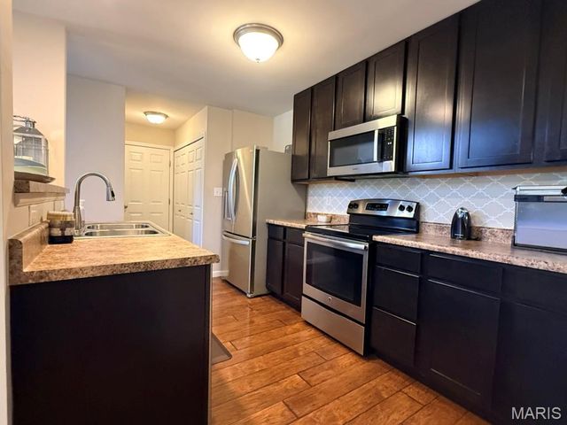 1401 Colonial Drive, Cottleville, MO 63304