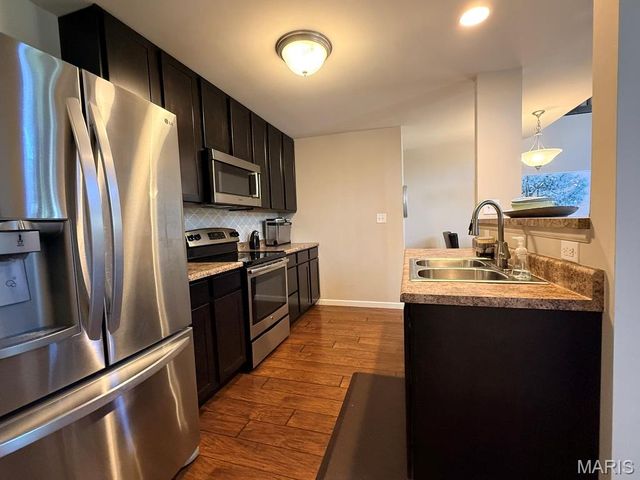 1401 Colonial Drive, Cottleville, MO 63304