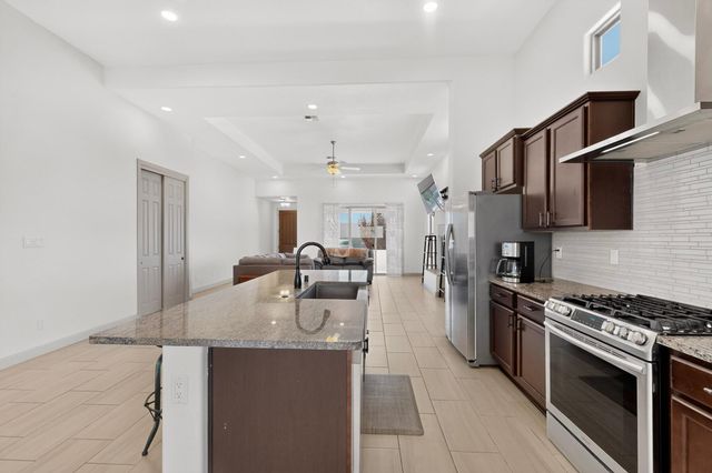 6101 Santa Fe Trail Drive NE, Rio Rancho, NM 87124