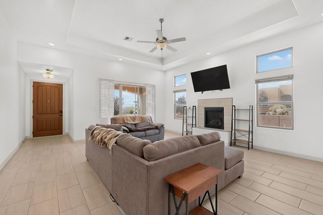 6101 Santa Fe Trail Drive NE, Rio Rancho, NM 87124
