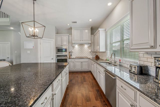 4302 Egremont Place, College Station, TX 77845