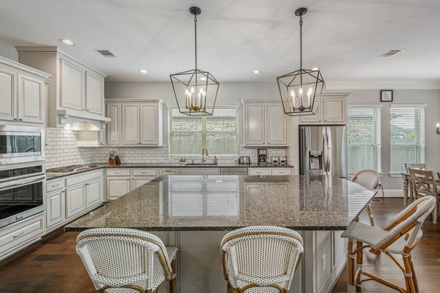 4302 Egremont Place, College Station, TX 77845