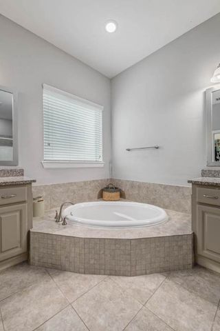 4302 Egremont Place, College Station, TX 77845