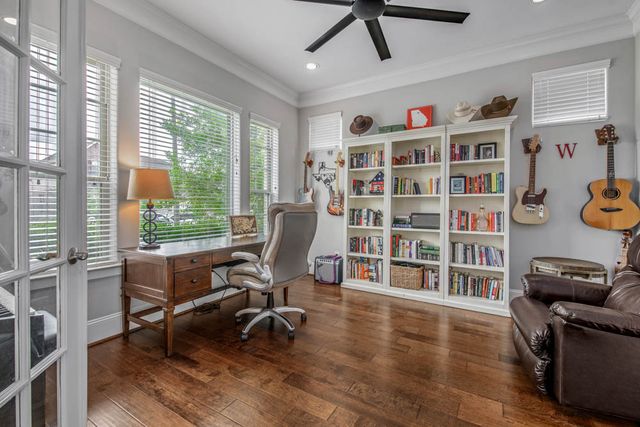 4302 Egremont Place, College Station, TX 77845