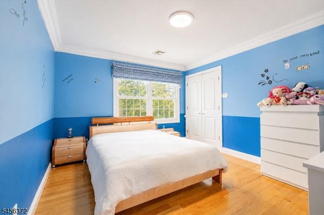 207 Stonehouse Rd, Bloomfield Twp., NJ 07028