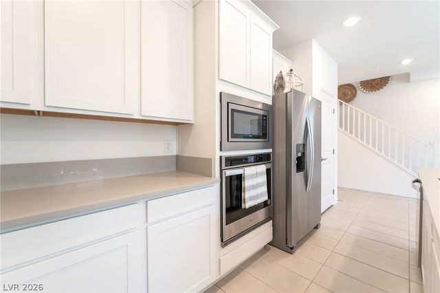 8076 Adelaide Hills Street, Las Vegas, NV 89113