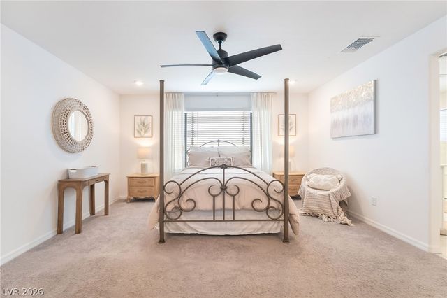 8076 Adelaide Hills Street, Las Vegas, NV 89113