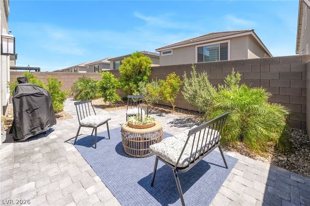 8076 Adelaide Hills Street, Las Vegas, NV 89113