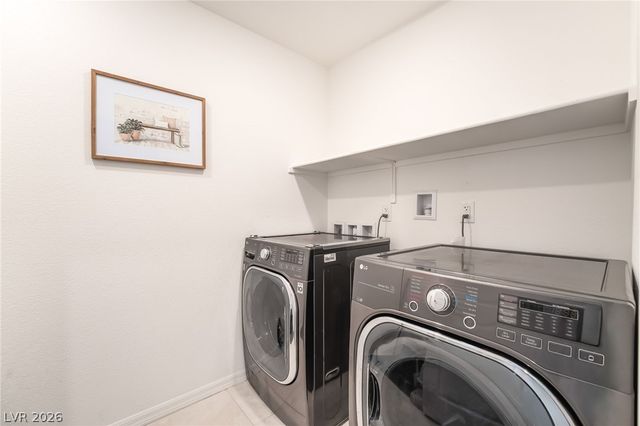 8076 Adelaide Hills Street, Las Vegas, NV 89113