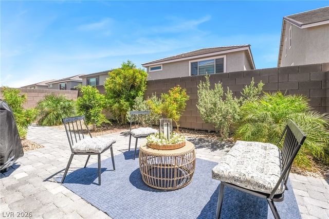 8076 Adelaide Hills Street, Las Vegas, NV 89113
