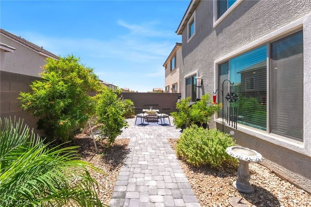 8076 Adelaide Hills Street, Las Vegas, NV 89113