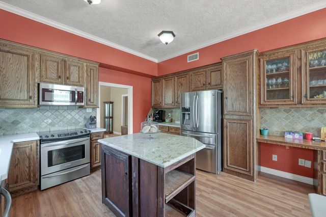 144 Wood Farm Road, Huntsville, TX 77320