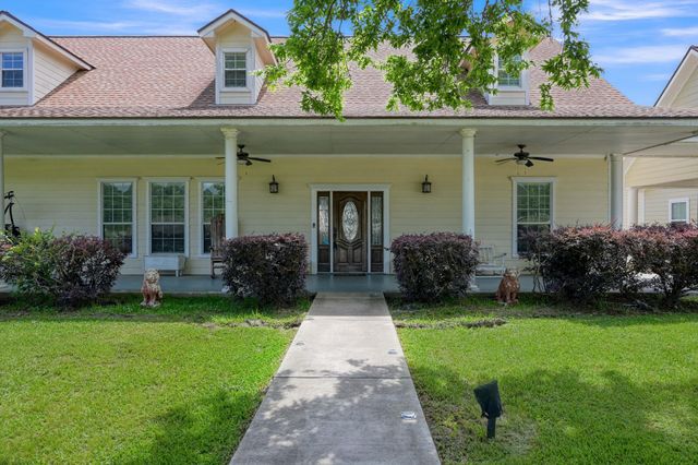 144 Wood Farm Road, Huntsville, TX 77320