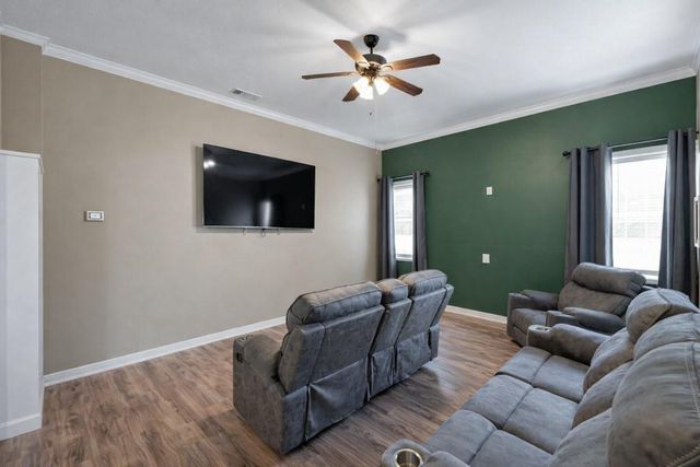 144 Wood Farm Road, Huntsville, TX 77320