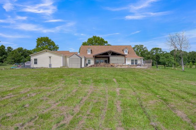 144 Wood Farm Road, Huntsville, TX 77320