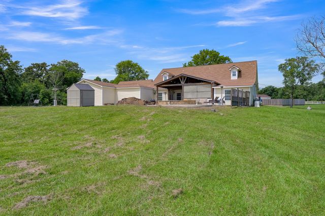 144 Wood Farm Road, Huntsville, TX 77320