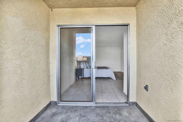 2042 Coolidge 98, San Diego, CA 92111
