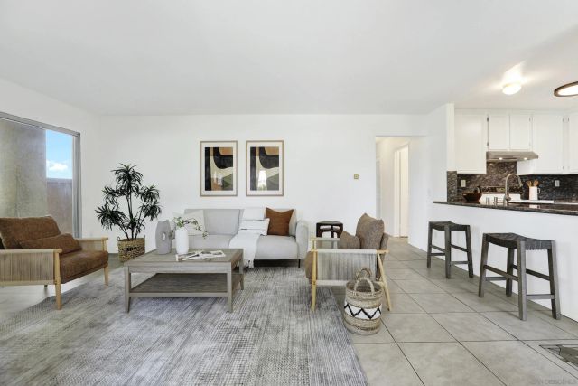 2042 Coolidge 98, San Diego, CA 92111