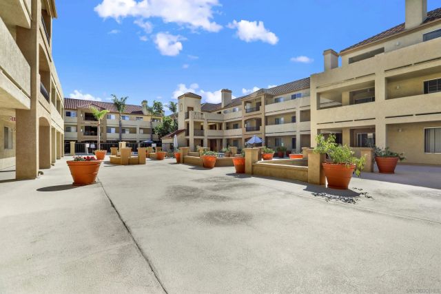 2042 Coolidge 98, San Diego, CA 92111