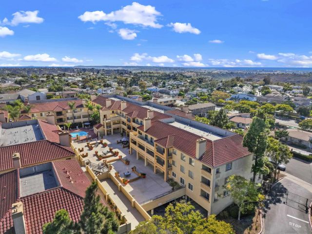 2042 Coolidge 98, San Diego, CA 92111